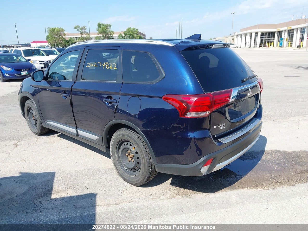 JA4AZ2A33JZ614305 · 2018 MITSUBISHI OUTLANDER ES · 3/18