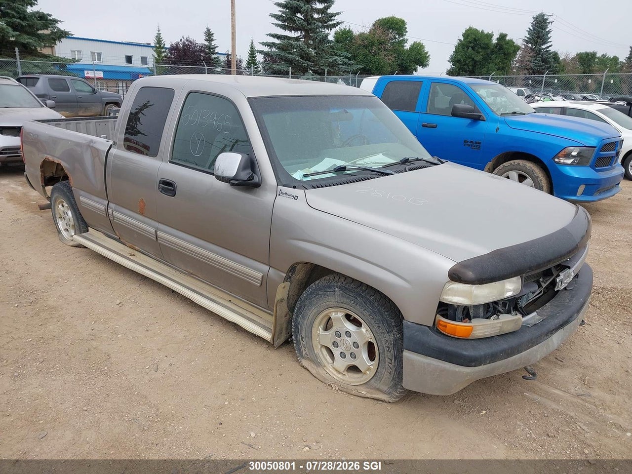 2GCEC19V6Y1281013 · 2000 CHEVROLET Silverado C1500