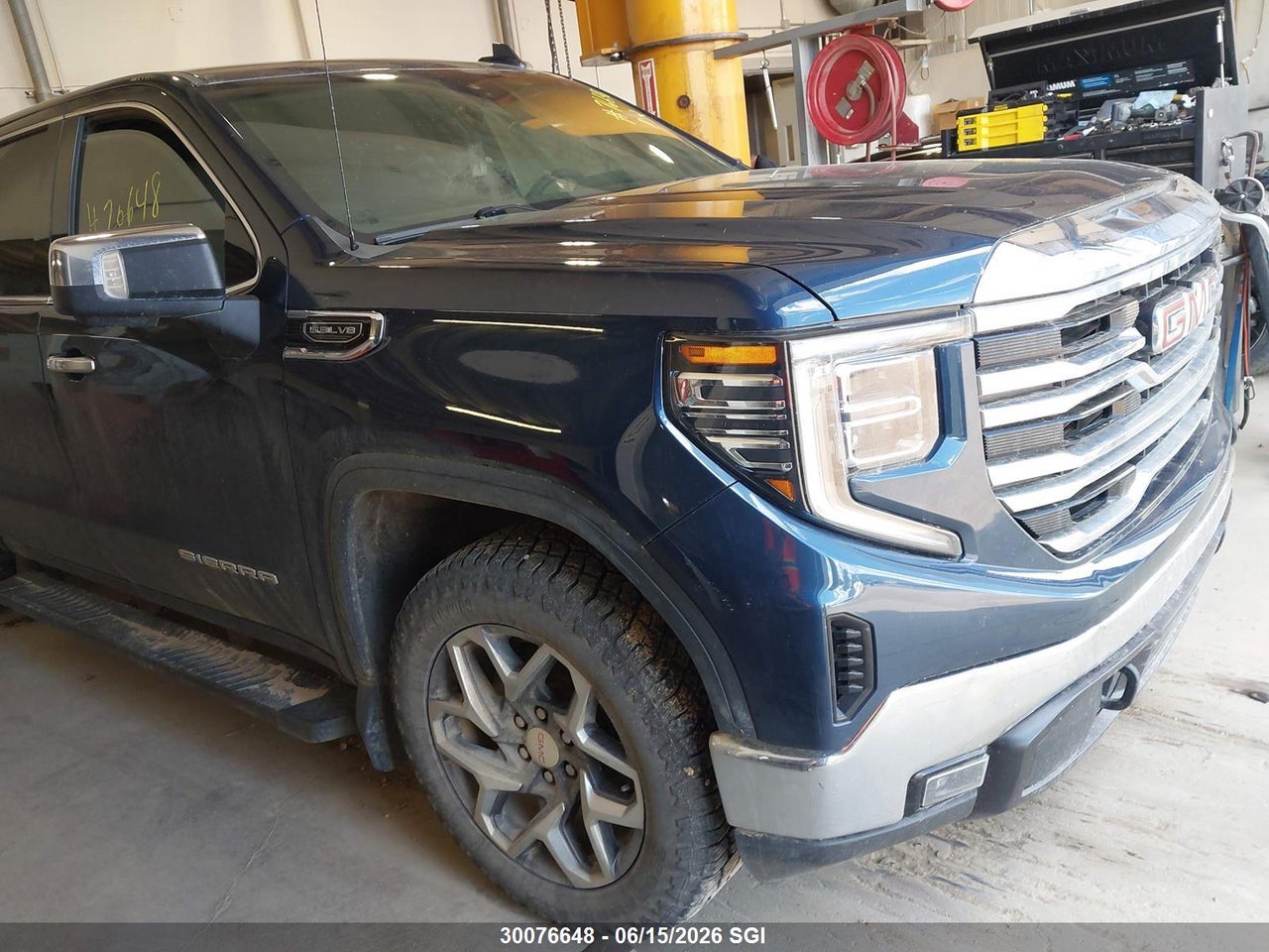 1GTUUDED4PZ143788 · 2023 GMC SIERRA K1500 SLT
