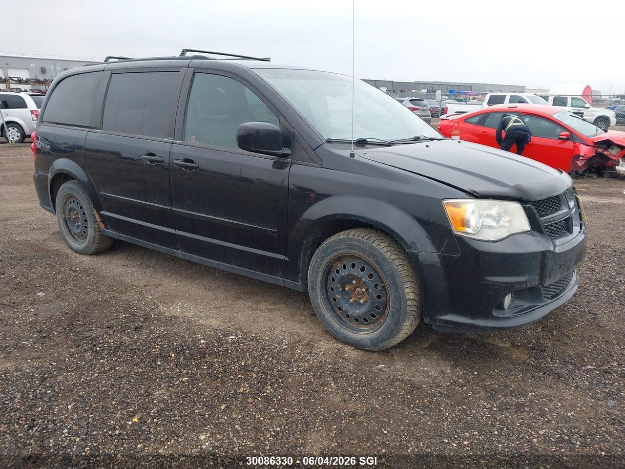 2D4RN7DG3BR696213 · 2011 DODGE GRAND CARAVAN R/T