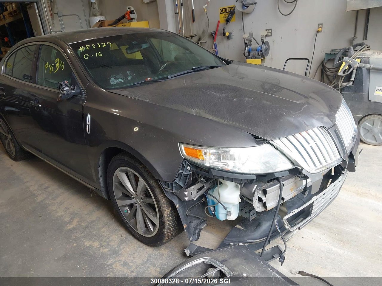 1LNHL9FT0BG613841 · 2011 LINCOLN MKS