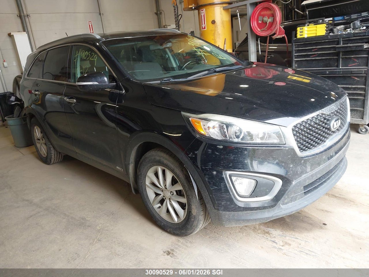 5XYPGDA17GG068082 · 2016 KIA SORENTO LX/L