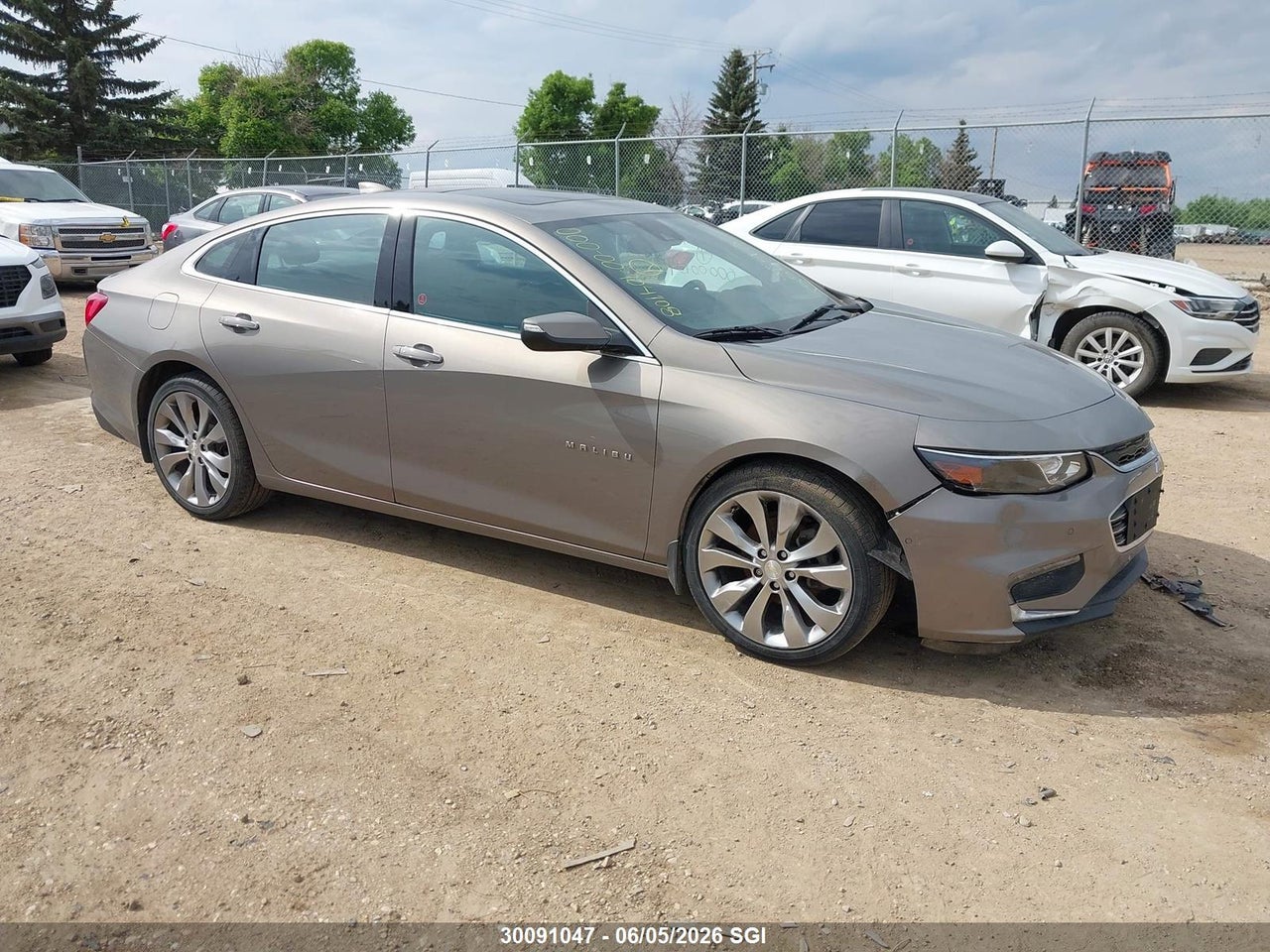 1G1ZH5SX2HF155643 · 2017 CHEVROLET MALIBU PREMIER