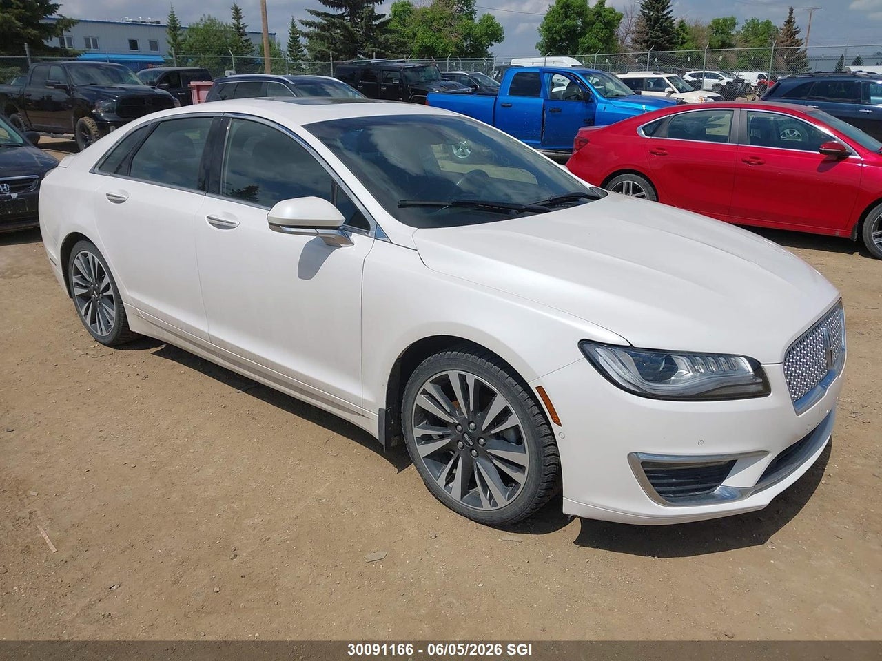 3LN6L5MU7KR607877 · 2019 LINCOLN MKZ RESERVE II