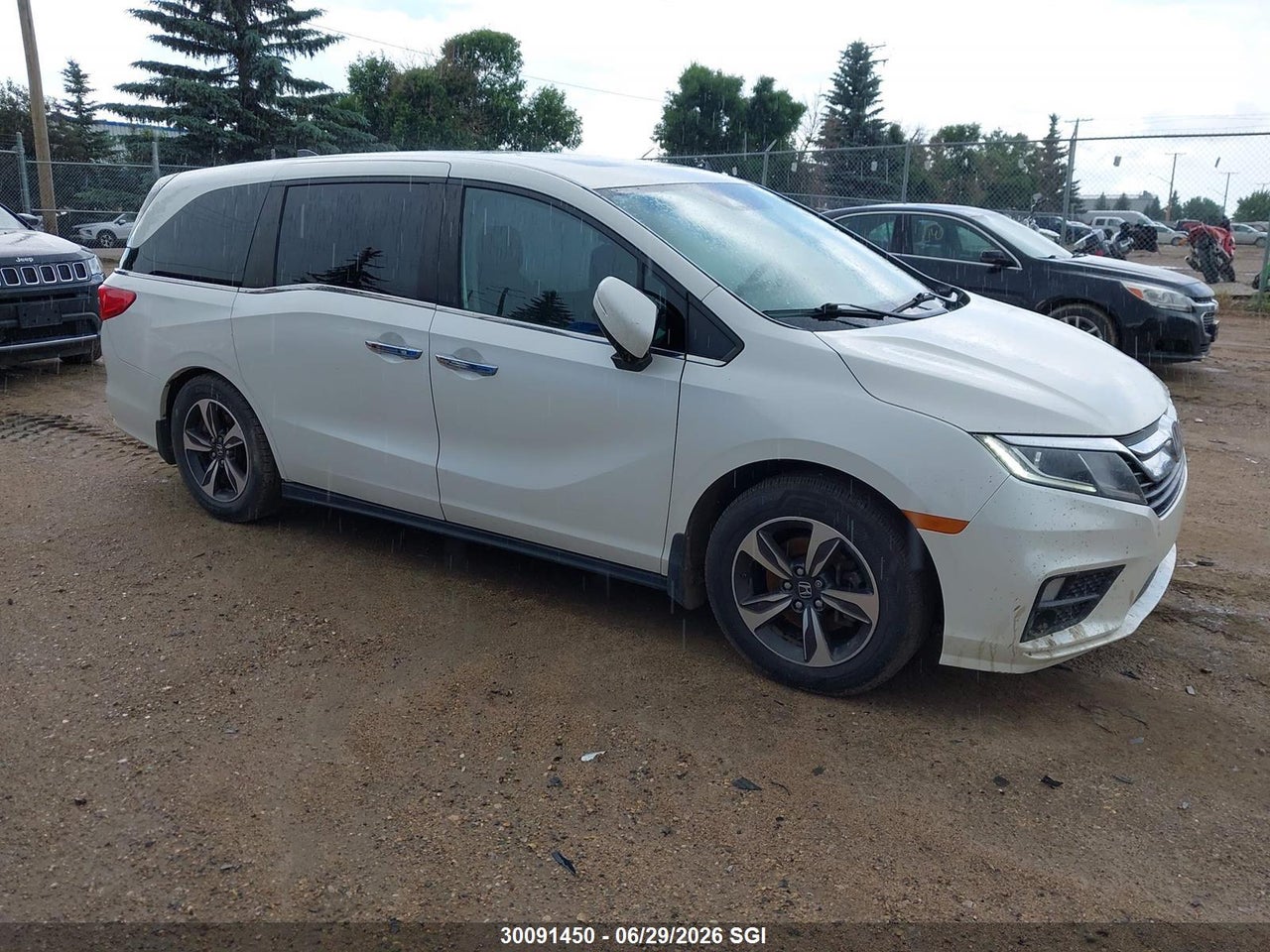 5FNRL6H46JB500711 · 2018 HONDA ODYSSEY EX