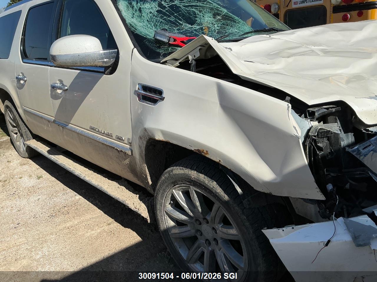 1GYFK66808R258444 · 2008 CADILLAC ESCALADE ESV