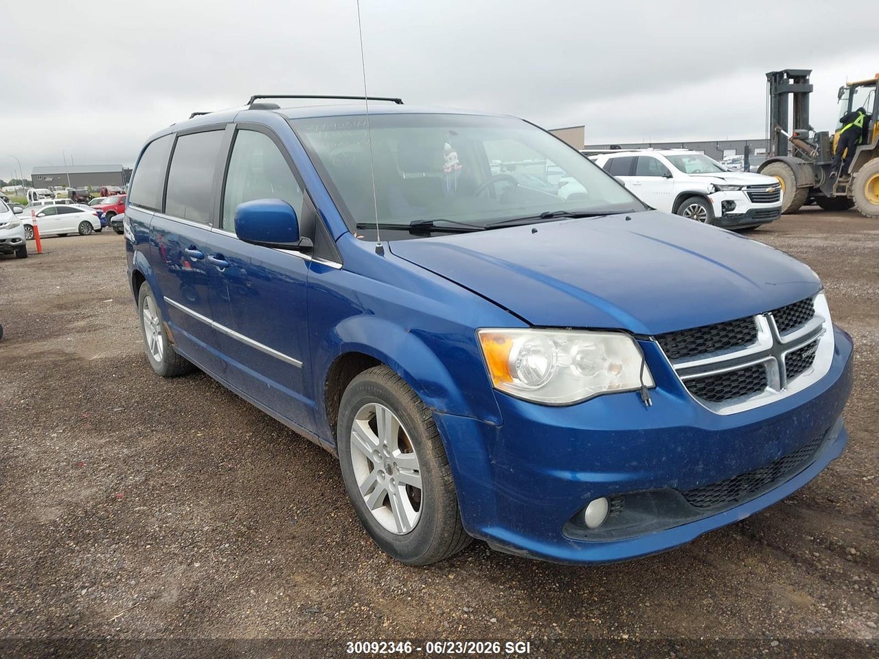 2D4RN5DG3BR685829 · 2011 DODGE GRAND CARAVAN CREW