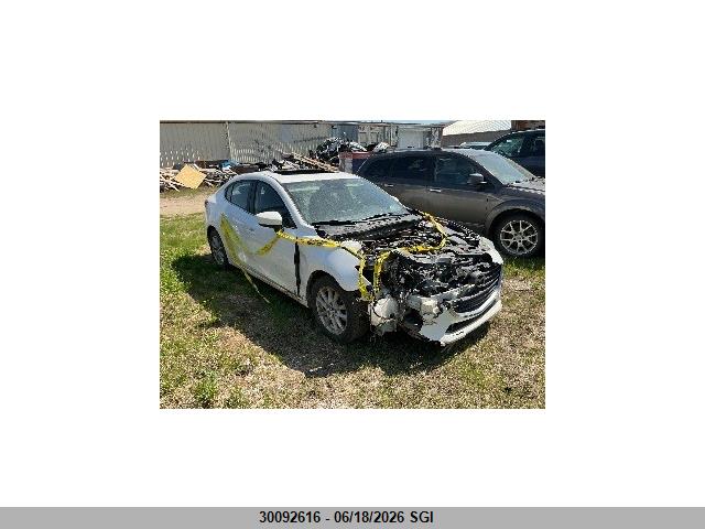 JM1BN1V78J1171080 · 2018 MAZDA 3 GS
