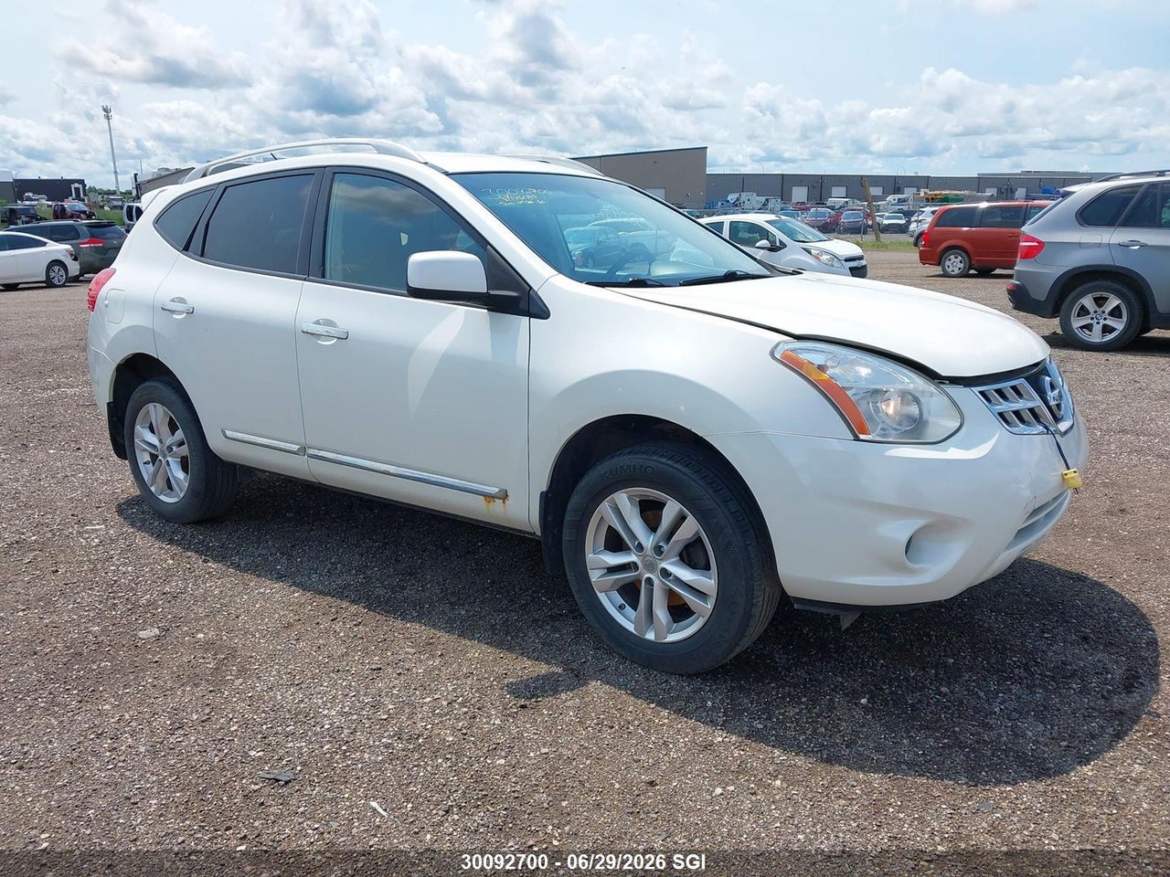 JN8AS5MV5DW146189 · 2013 NISSAN ROGUE S/SV