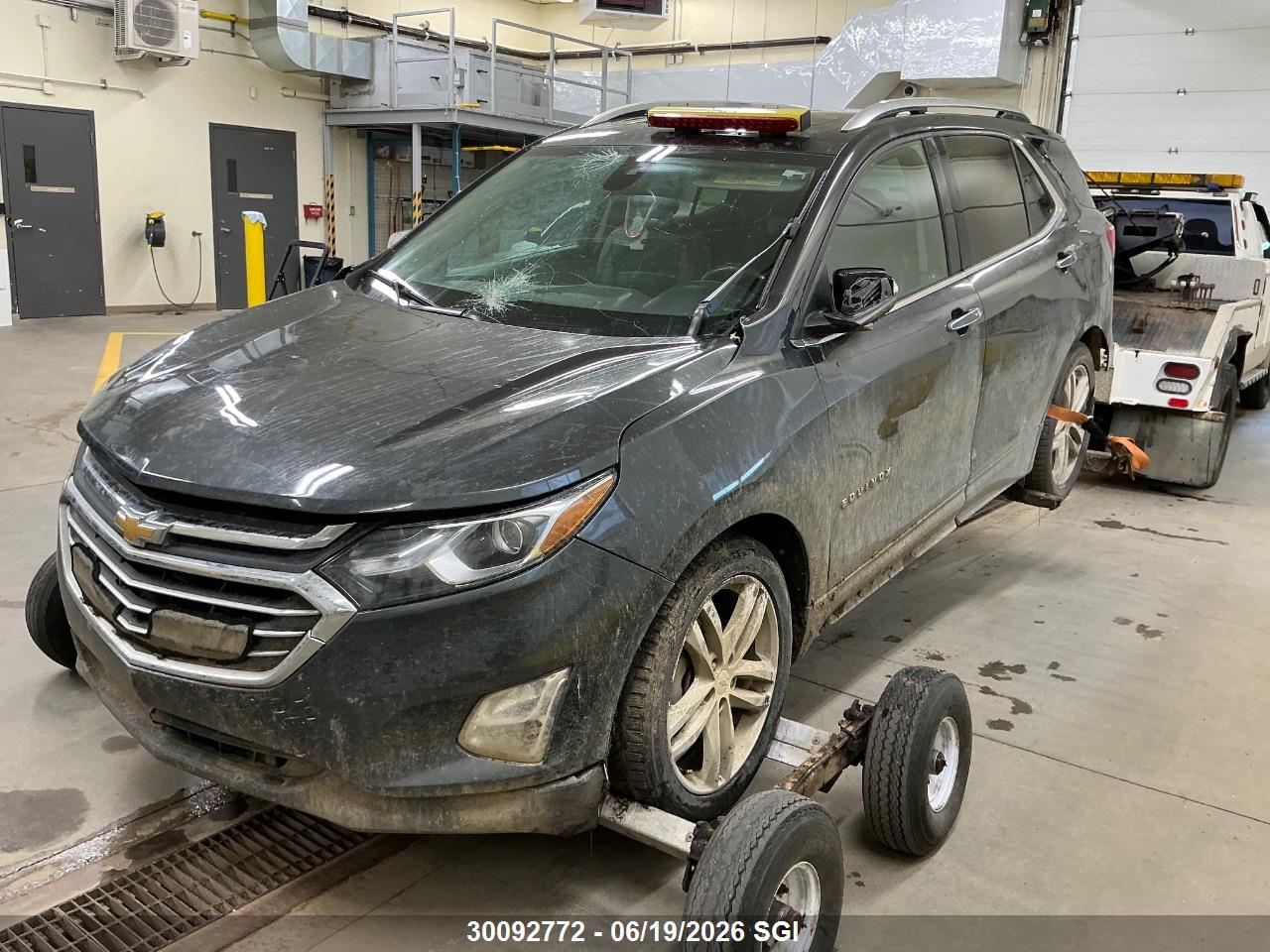 2GNAXVEV3J6142778 · 2018 CHEVROLET EQUINOX PREMIER