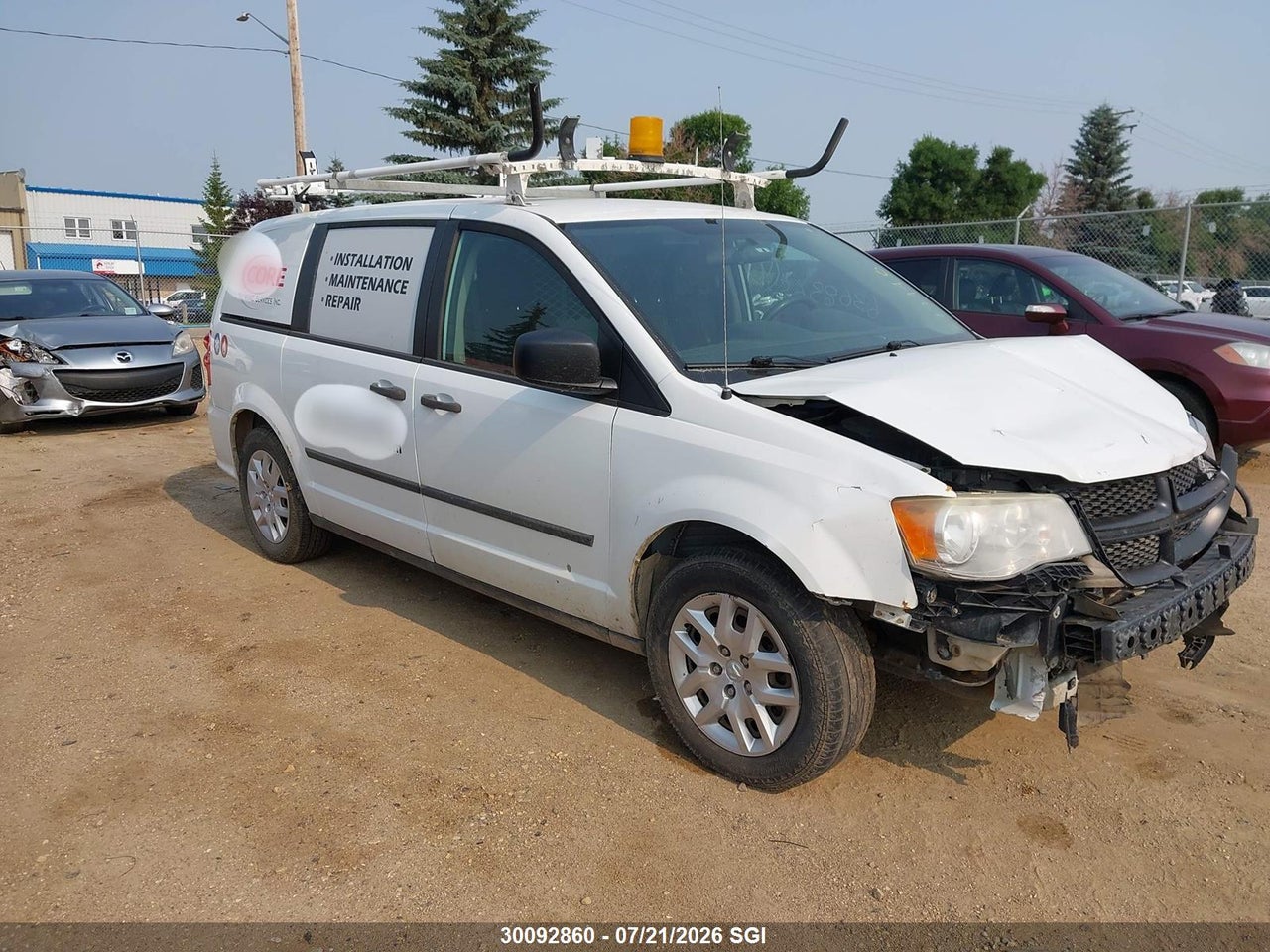 2C4JRGAGXER377446 · 2014 RAM TRADESMAN