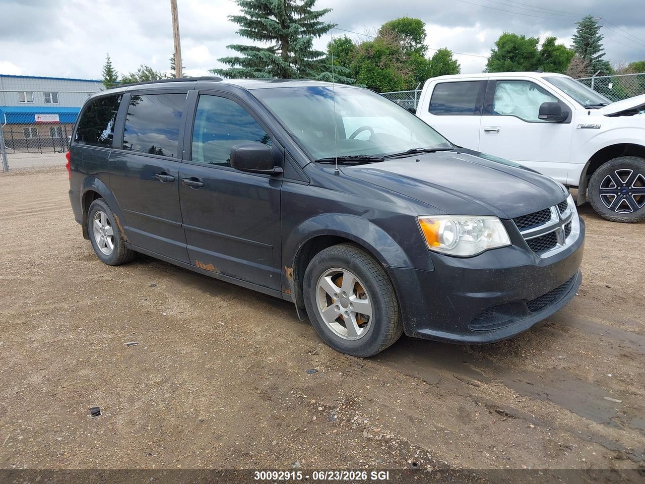 2D4RN4DG9BR672920 · 2011 DODGE GRAND CARAVAN EXPRESS