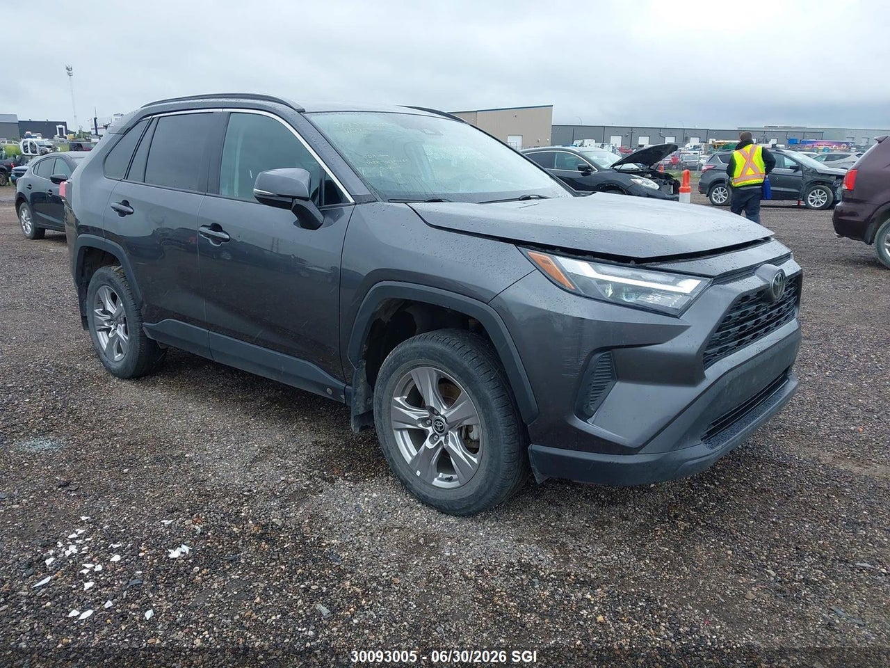 2T3R1RFV2NC275921 · 2022 TOYOTA RAV4 XLE/XLE PREMIUM