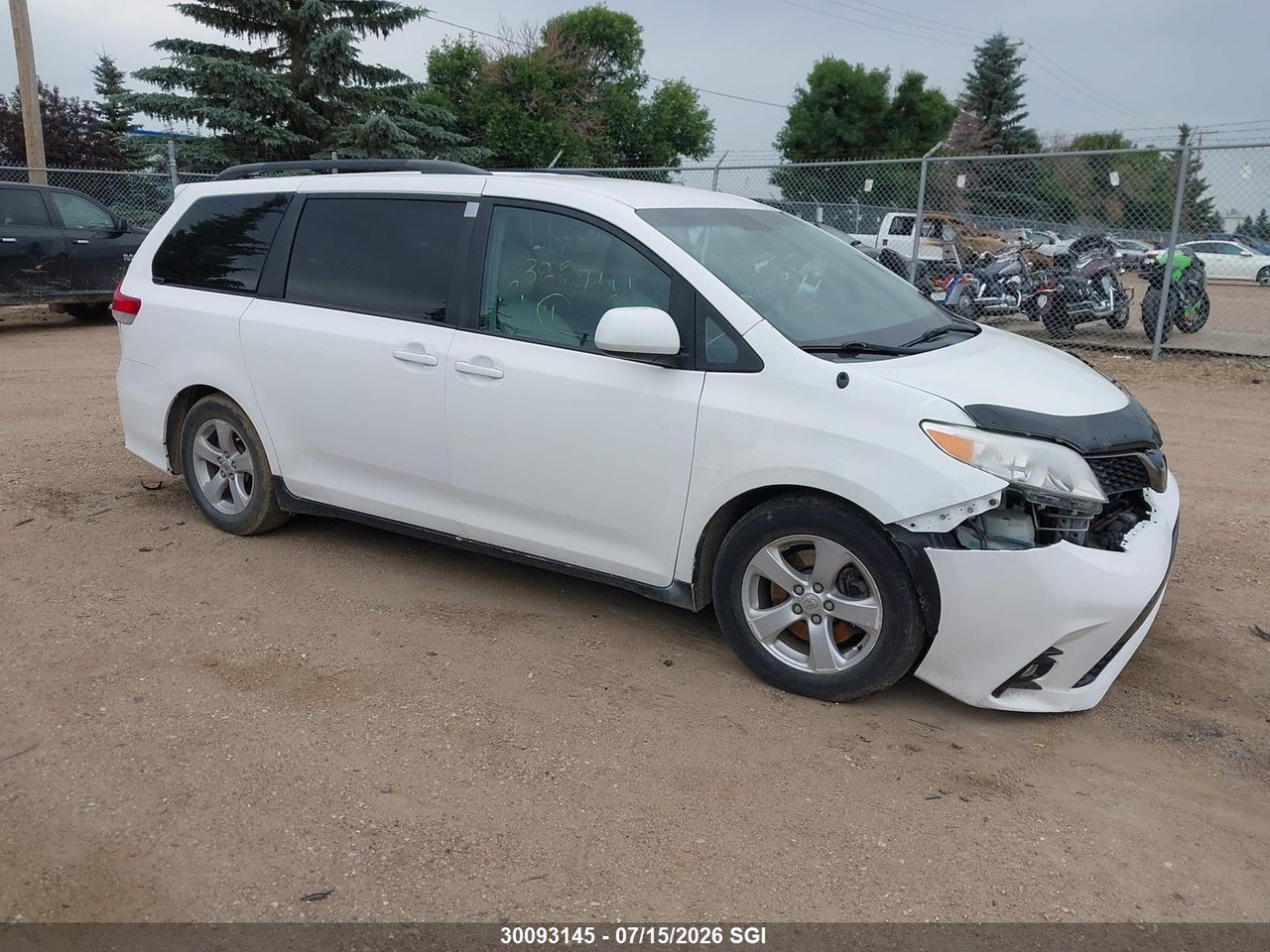 5TDKK3DC4CS219506 · 2012 TOYOTA SIENNA LE