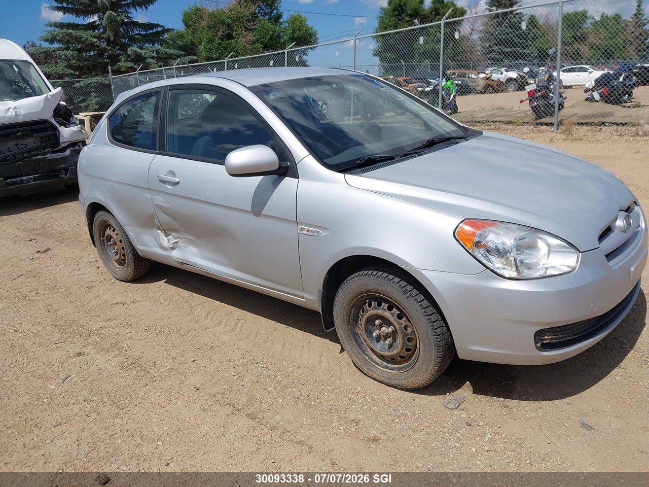 KMHCN3BC8BU196512 · 2011 HYUNDAI ACCENT SE