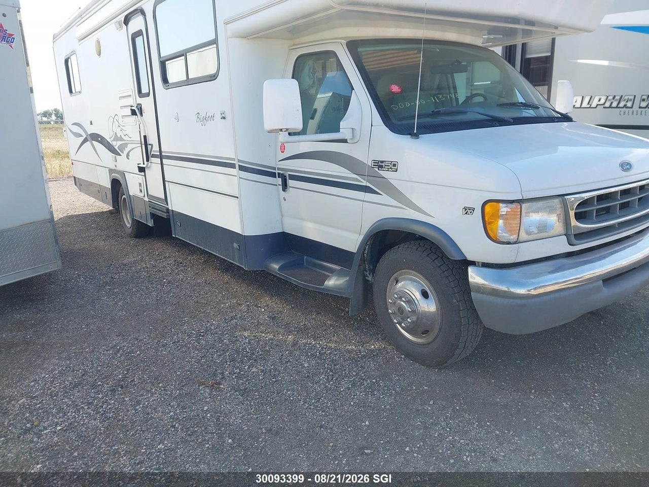 2001 FORD ECONOLINE E450 SUPER DUTY CUTWY VAN