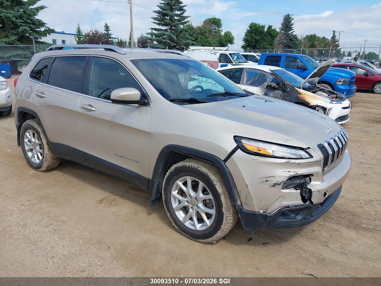 1C4PJMCS8FW504379 · 2015 JEEP CHEROKEE LATITUDE