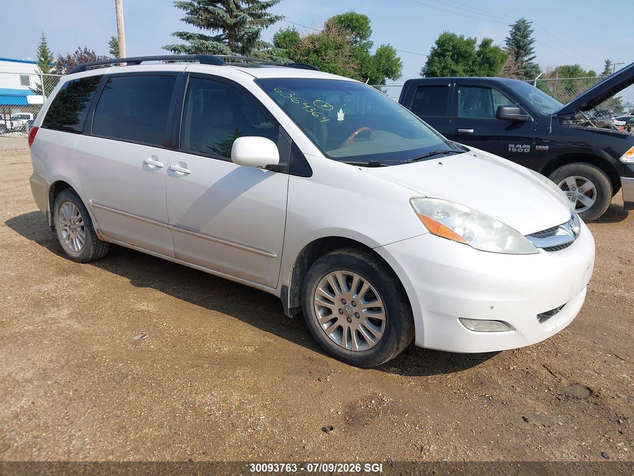 5TDBK22C18S015234 · 2008 TOYOTA SIENNA XLE/XLE LIMITED