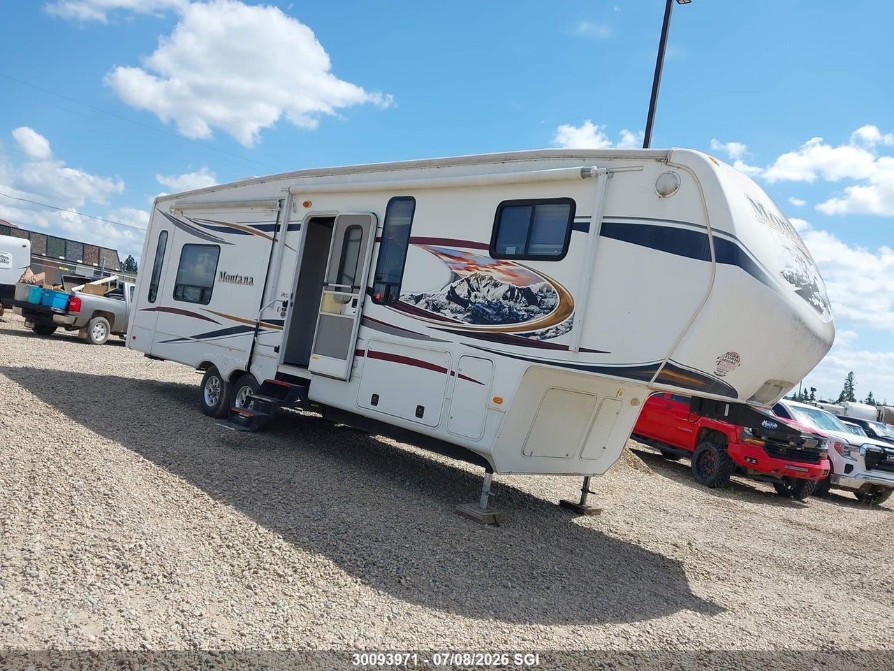 4YDF31023B4703335 · 2012 KEYSTONE MONTANA