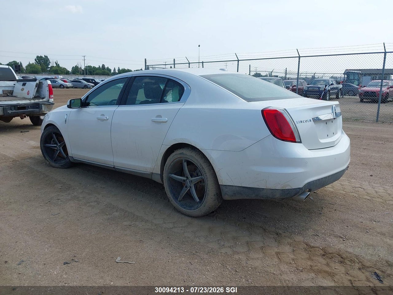 1LNHL9FT7BG611178 · 2011 LINCOLN MKS · 3/11