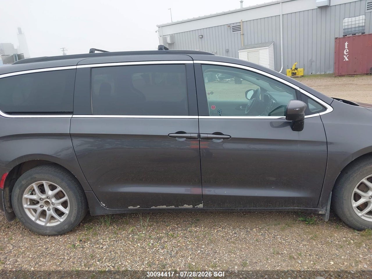 2C4RC1CG1HR683096 · 2017 CHRYSLER PACIFICA LX · 4/16