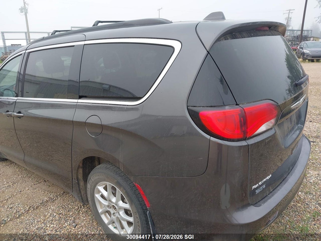 2C4RC1CG1HR683096 · 2017 CHRYSLER PACIFICA LX · 3/16