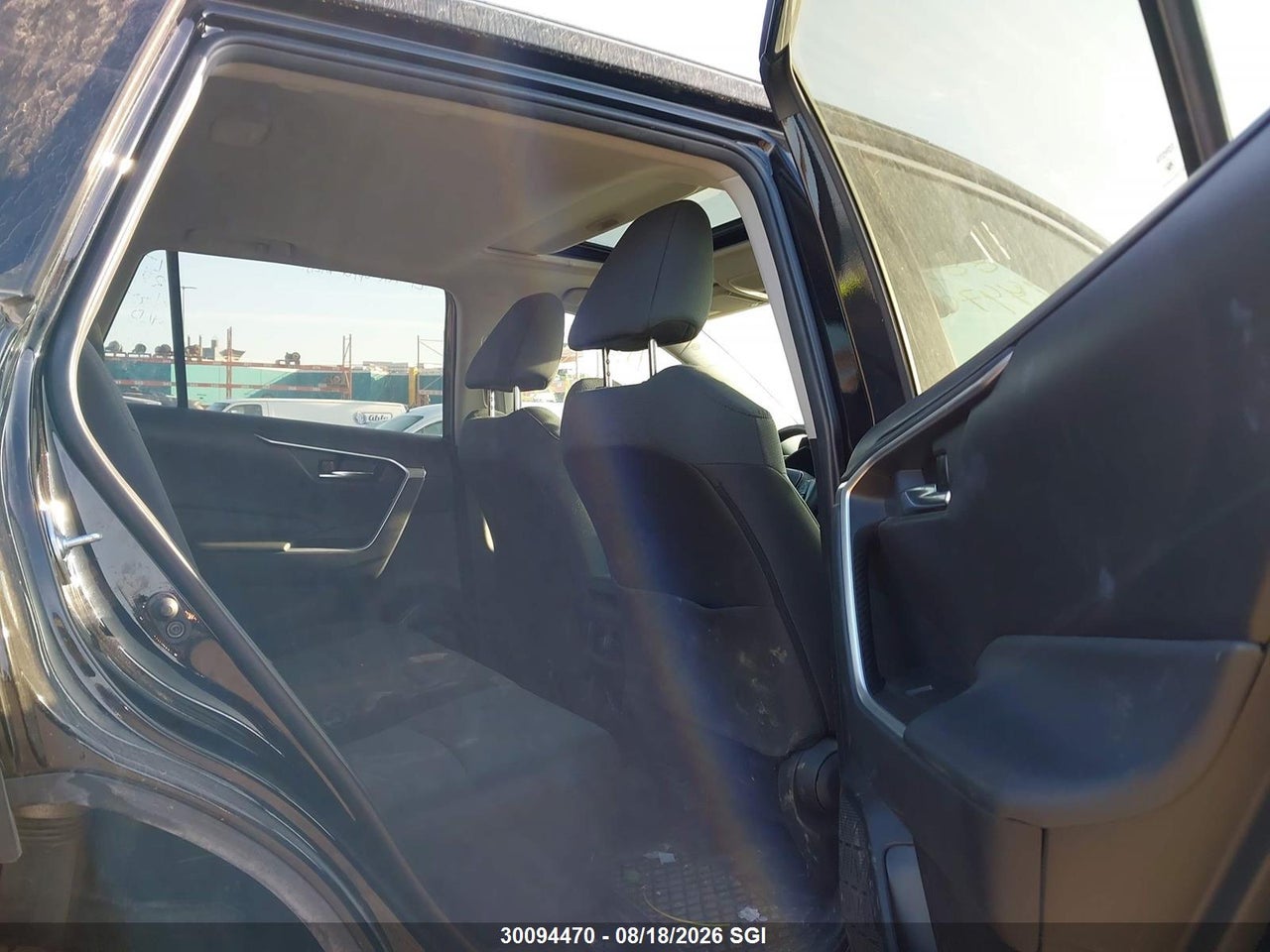 2T3R1RFVXRC440135 · 2024 TOYOTA RAV4 XLE/XLE PREMIUM · 8/18