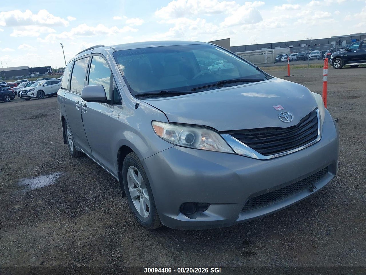 2012 TOYOTA SIENNA LE
