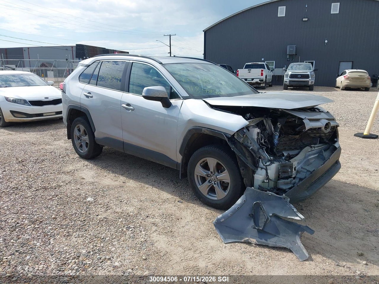 2T3R1RFV3RC414895 · 2024 TOYOTA RAV4 XLE/XLE PREMIUM