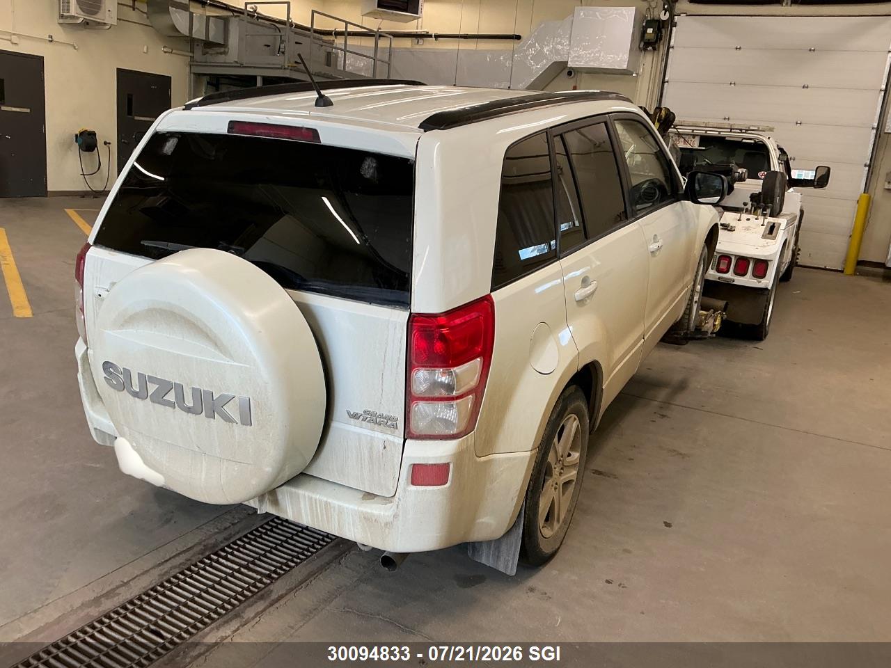 JS3TD947384102766 · 2008 SUZUKI GRAND VITARA LUXURY
