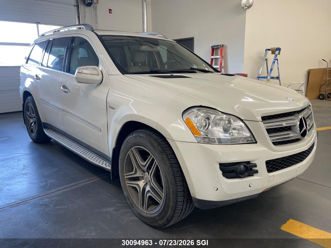 4JGBF25E69A486033 · 2009 MERCEDES BENZ GL