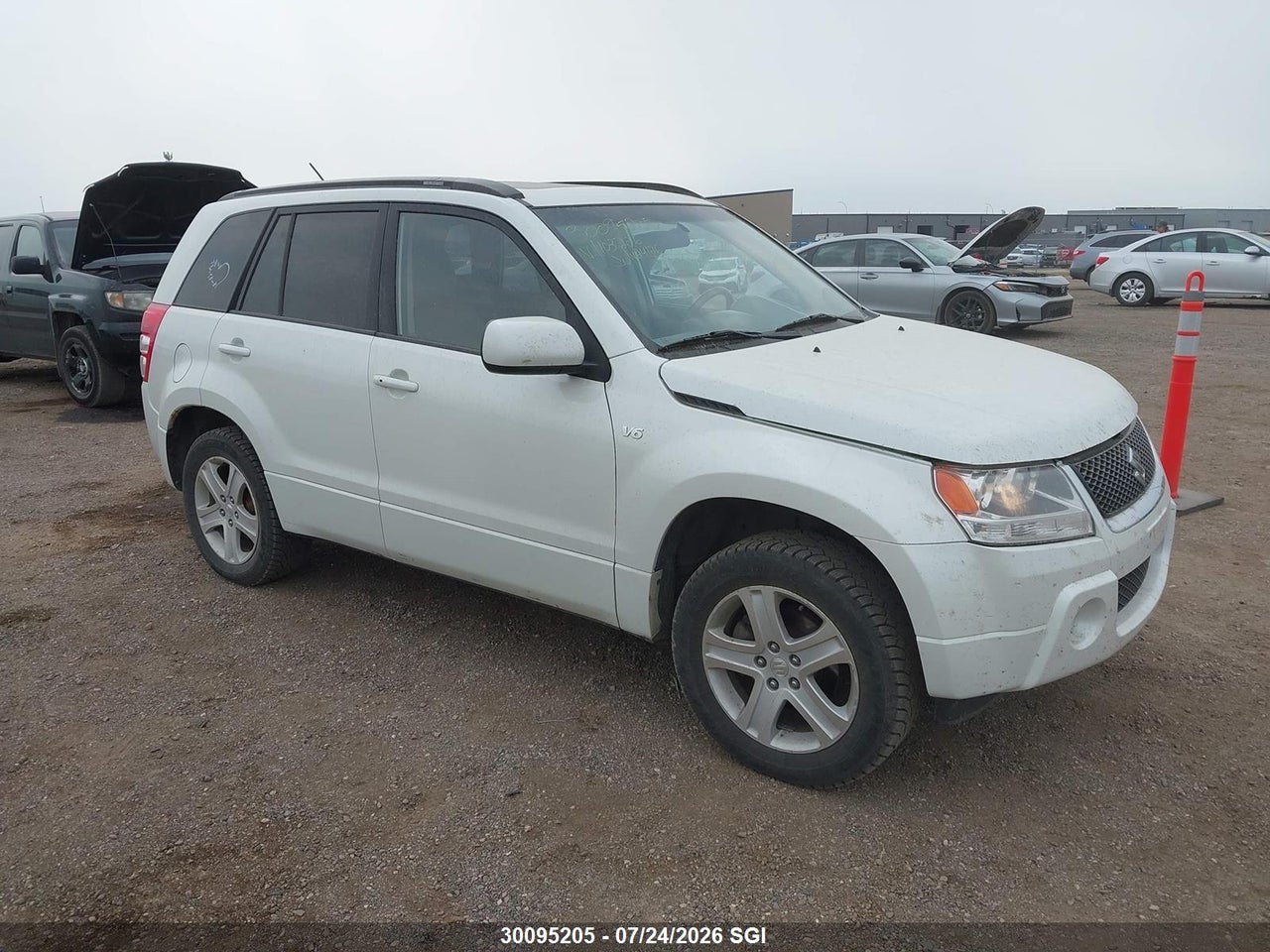 JS3TD947984103226 · 2008 SUZUKI GRAND VITARA LUXURY