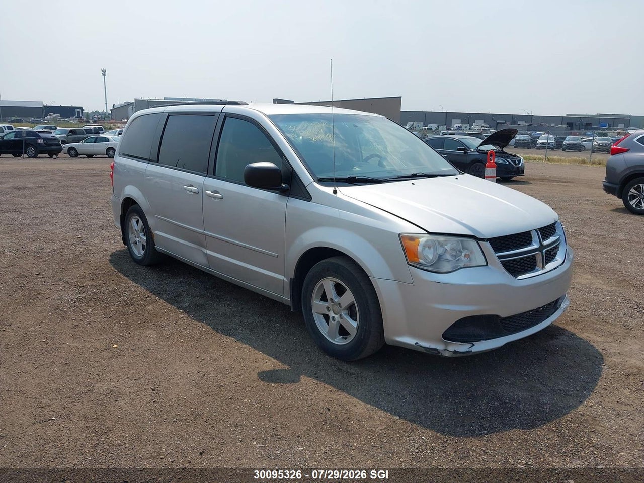 2D4RN4DG1BR761641 · 2011 DODGE GRAND CARAVAN EXPRESS