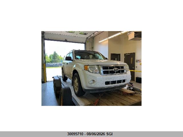1FMCU93148KD38345 · 2008 FORD ESCAPE XLT