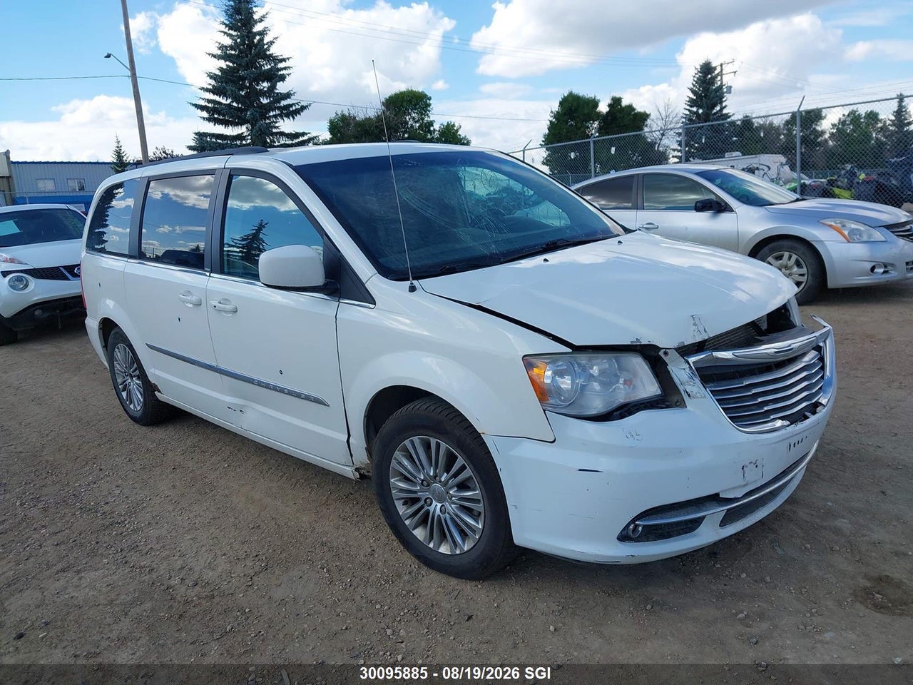 2013 CHRYSLER TOWN & COUNTRY TOURING L