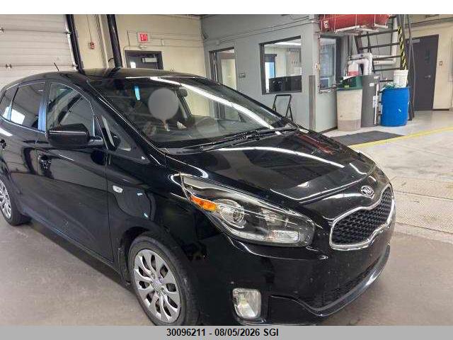 KNAHT8A37F7083554 · 2015 KIA RONDO