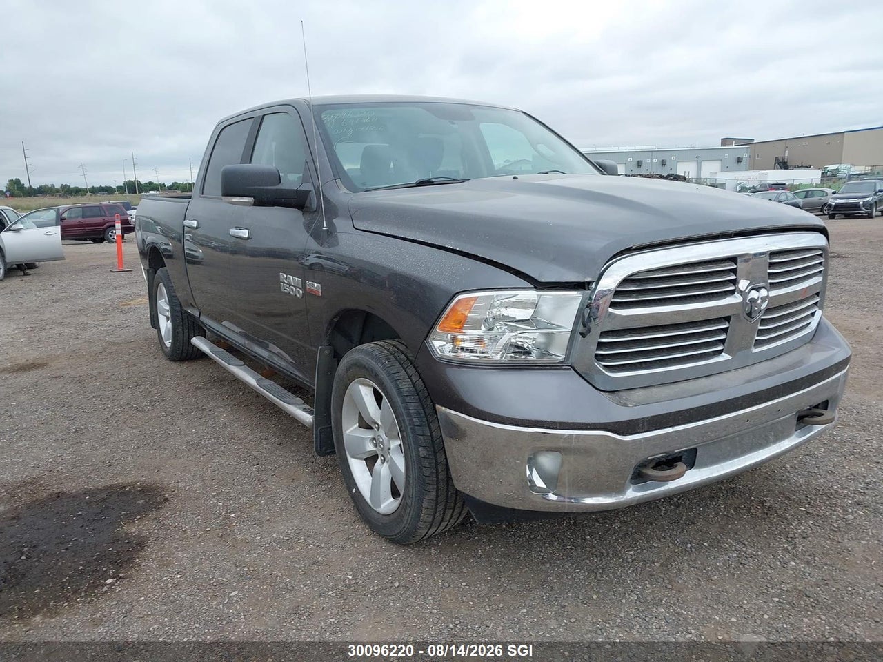 1C6RR7TT5HS696860 · 2017 RAM 1500 SLT