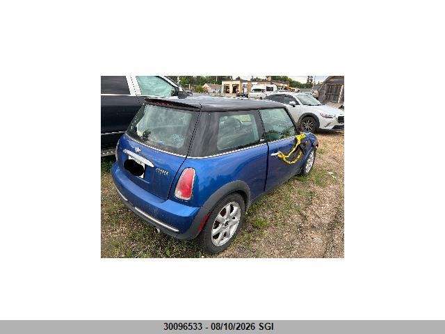 WMWRC33586TK16352 · 2006 MINI COOPER · 4/17