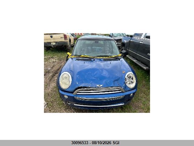 WMWRC33586TK16352 · 2006 MINI COOPER · 5/17