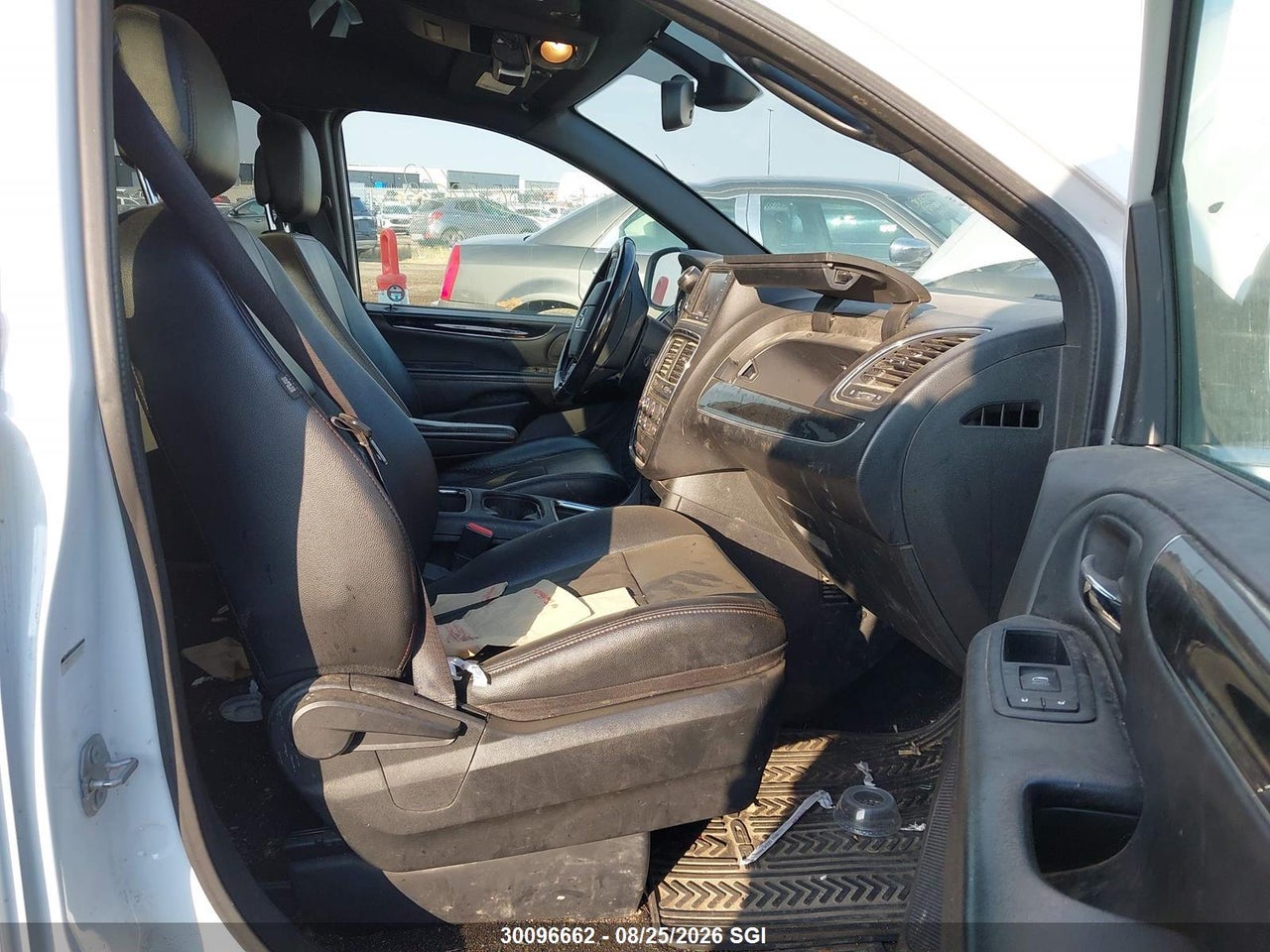 2C4RDGCG9KR757856 · 2019 DODGE GRAND CARAVAN SXT · 5/17