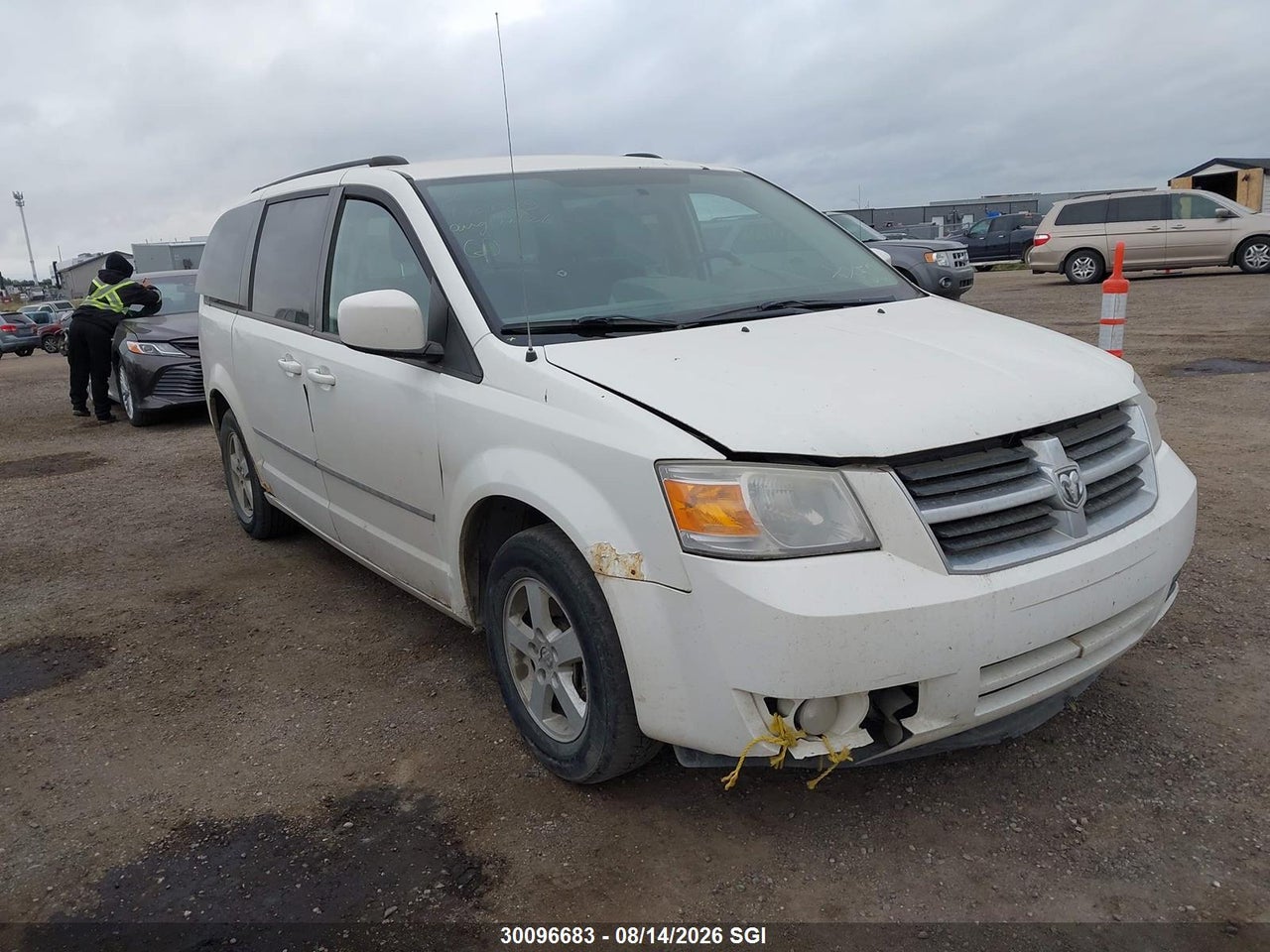 2D4RN5D17AR307345 · 2010 DODGE GRAND CARAVAN SXT
