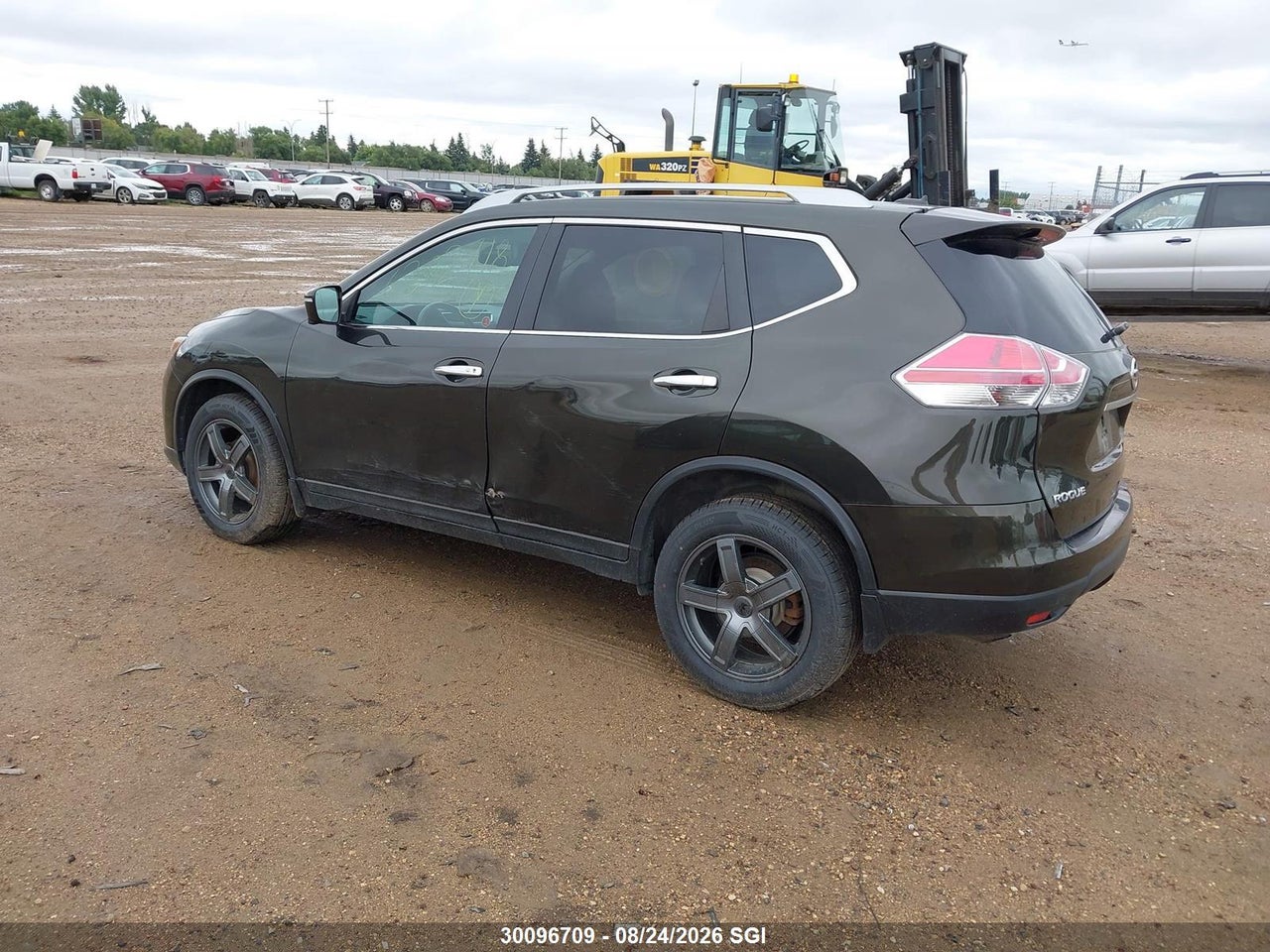 5N1AT2MV9FC861273 · 2015 NISSAN ROGUE S/SL/SV · 3/16