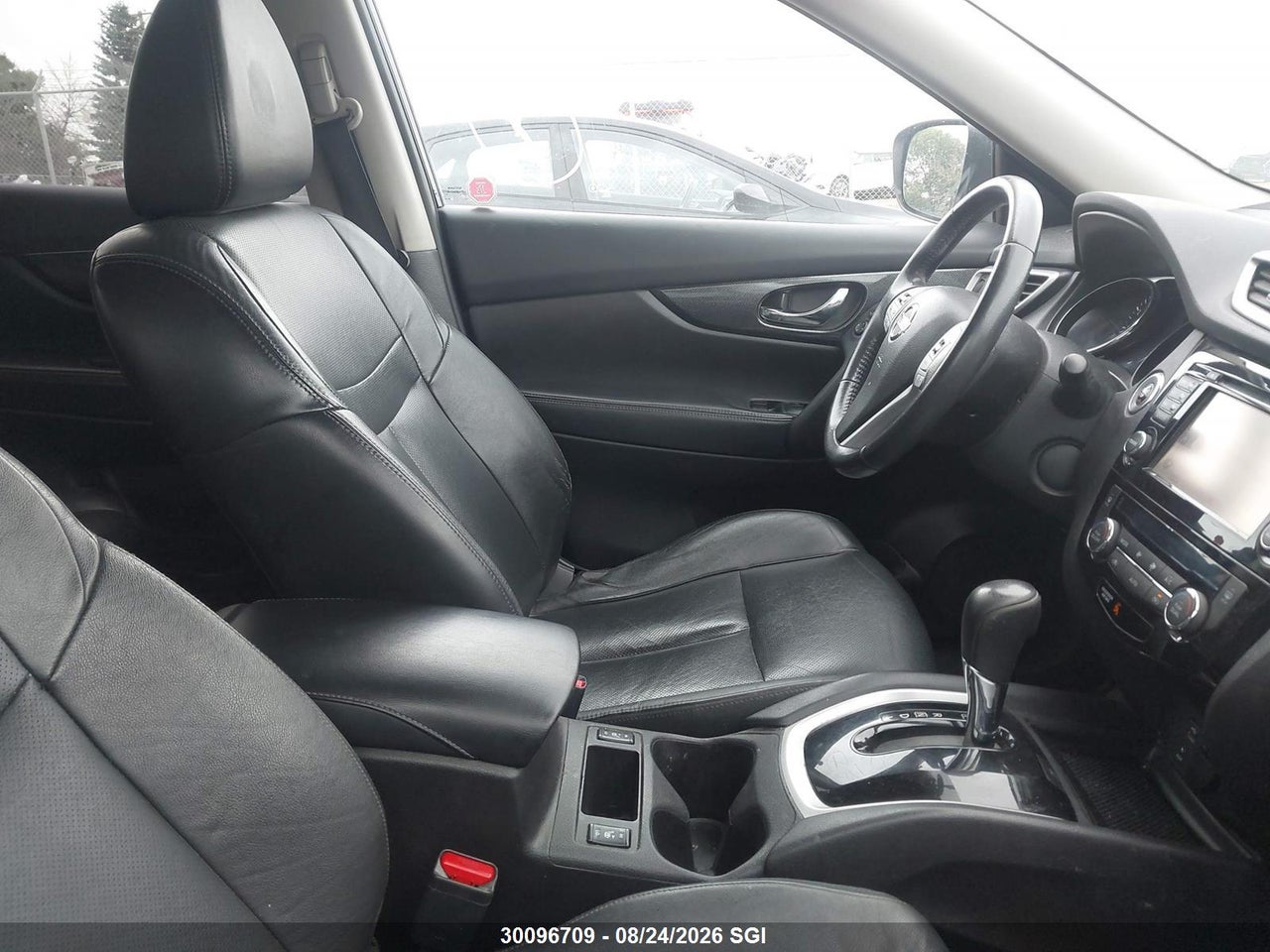 5N1AT2MV9FC861273 · 2015 NISSAN ROGUE S/SL/SV · 5/16