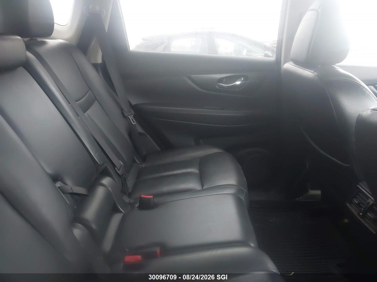 5N1AT2MV9FC861273 · 2015 NISSAN ROGUE S/SL/SV · 8/16