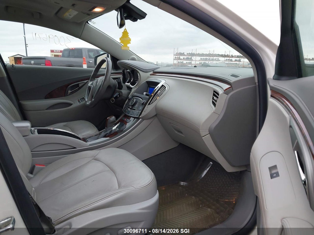 1G4GC5ED9BF397797 · 2011 BUICK LACROSSE CXL · 5/8