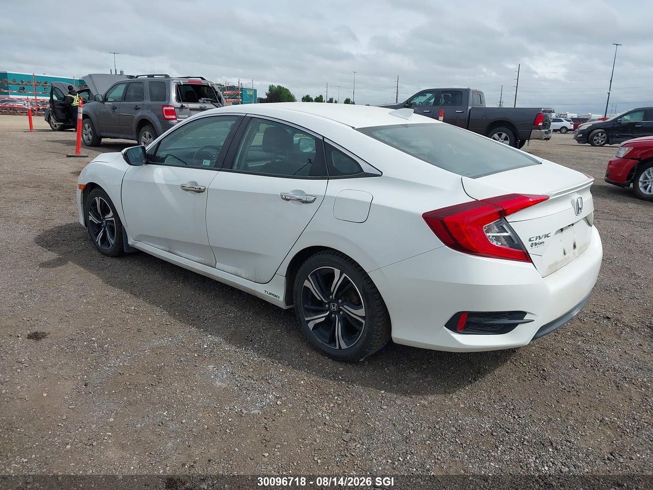 2HGFC1F99GH102403 · 2016 HONDA Civic touring · 3/19
