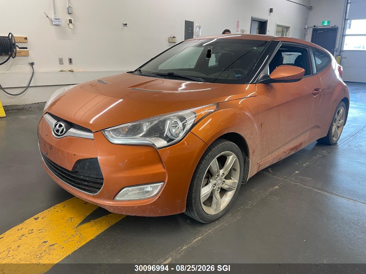 KMHTC6AD3DU143284 · 2013 HYUNDAI VELOSTER · 2/13