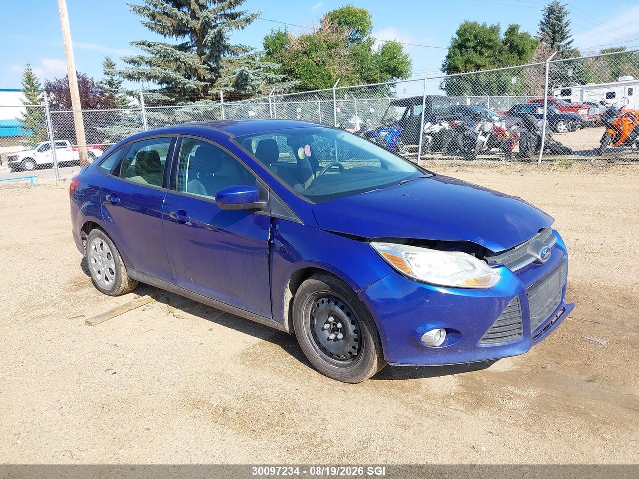 1FAHP3F25CL263831 · 2012 FORD FOCUS SE