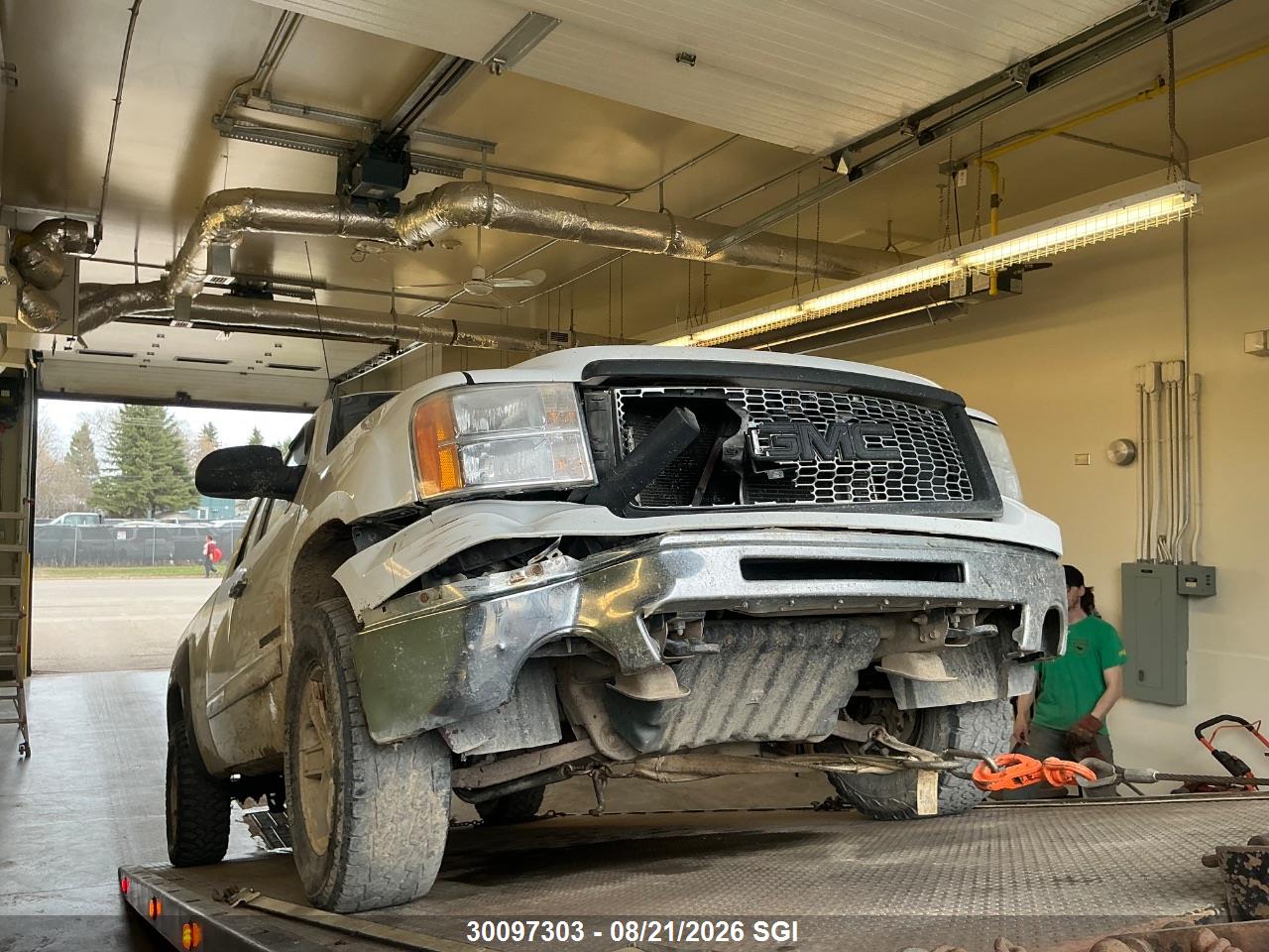 1GTSKVE38AZ235939 · 2010 GMC SIERRA K1500 SLE
