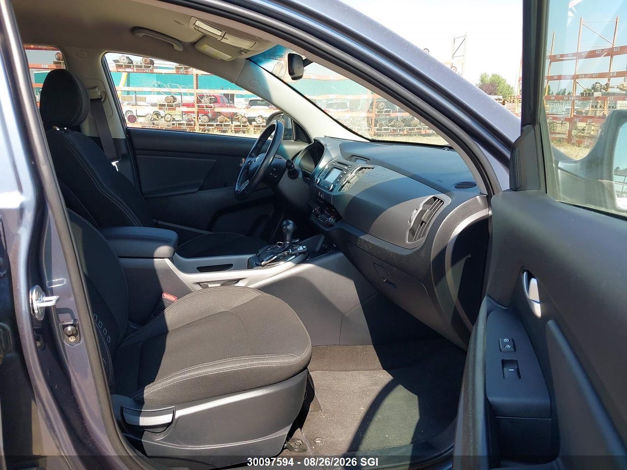 KNDPCCA66E7667289 · 2014 KIA Sportage SX · 5/19
